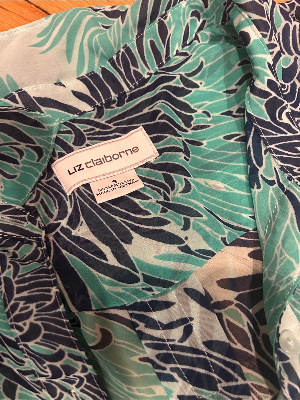 Liz Claiborne Aqua and Navy Leaf Print Shirt